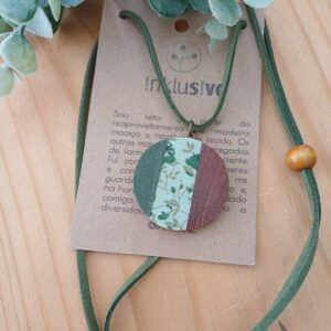 Colar red. cabreúva com verde