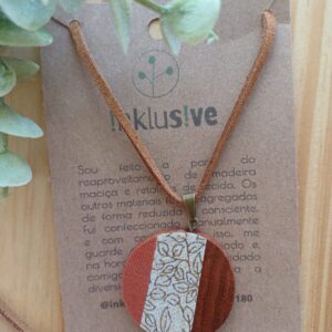 Colar red. cabreúva com laranja