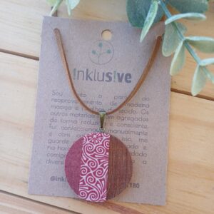 Colar red. cabreúva com vermelho